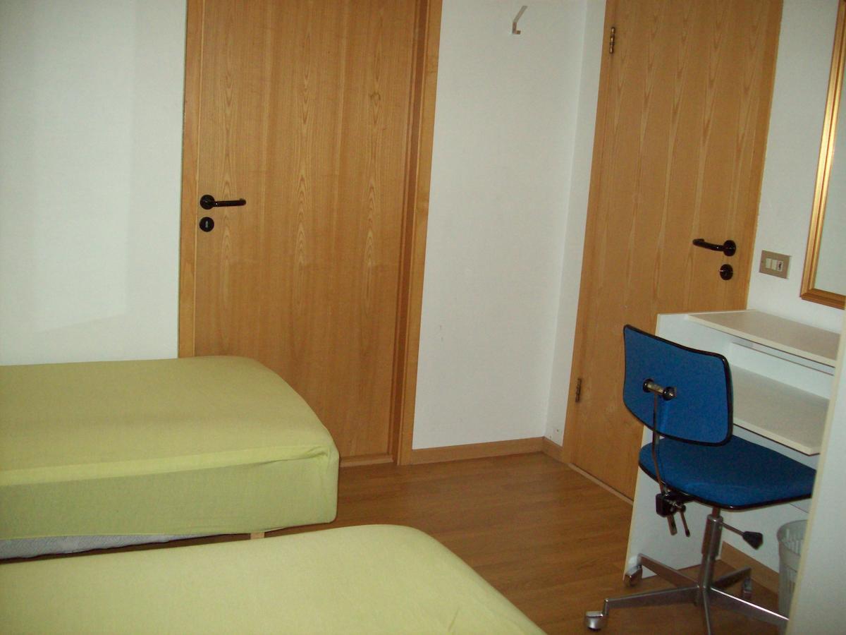 Guesthouse Bina Reikiavik Habitación foto